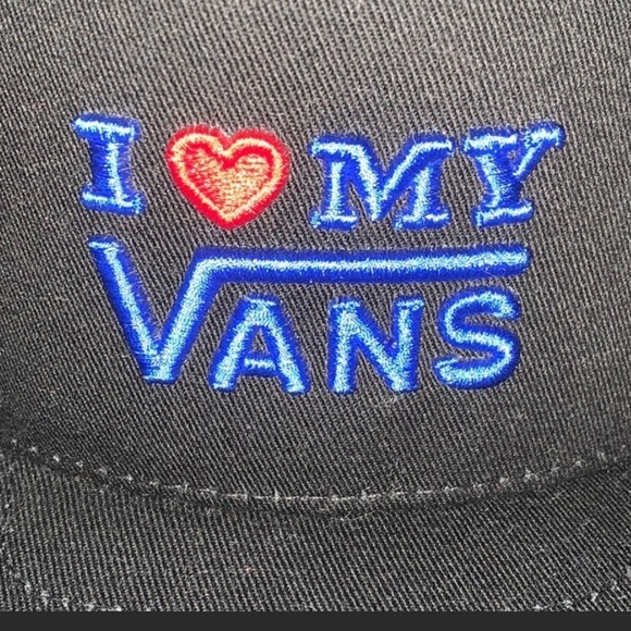 Free I ❤️ Vans SnapBack - Picture 3 of 5